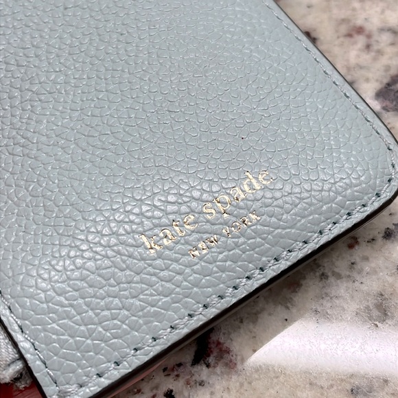 Kate Spade Margaux Zippered Card Holder with Key Fob EUC - Picture 9 of 9